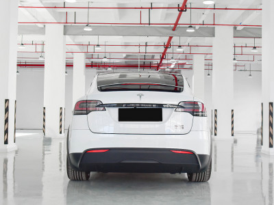 Tesla Model X  Фото №5